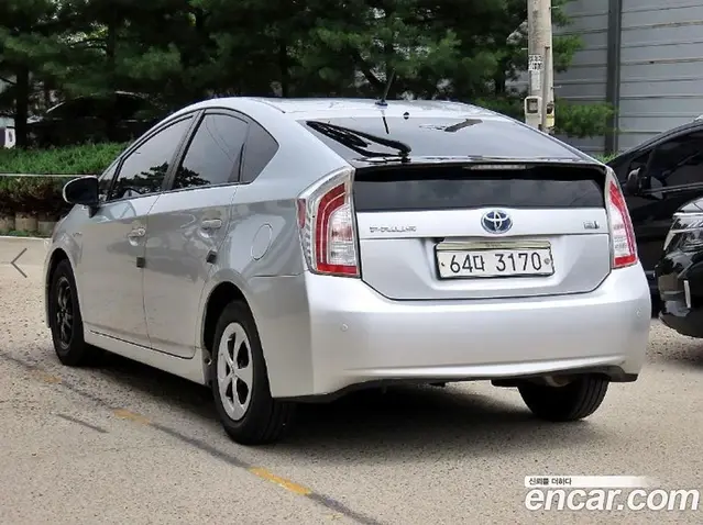 Toyota Prius 2013 1.8 автомат (гидро), миниатюра 3 Toyota Prius 2013 1.8 автомат (гидро), миниатюра 3