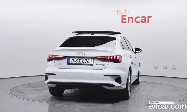 Audi A3 2024 2.0 автомат (гидро), миниатюра 4