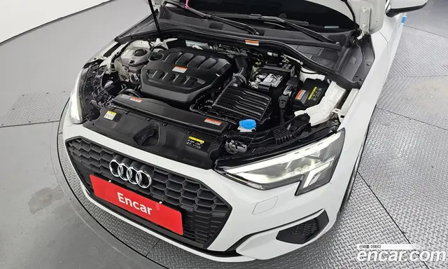 Audi A3 2024 2.0 автомат (гидро), миниатюра 6