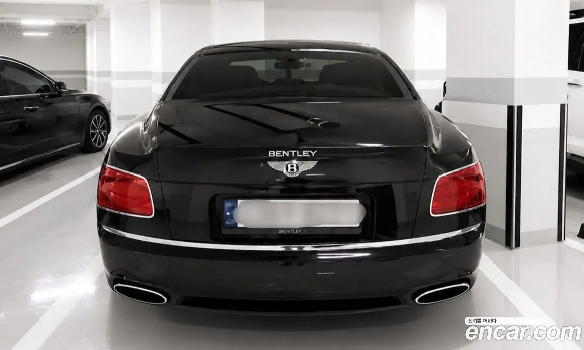 Bentley Flying Spur 2014 6.0 автомат (гидро), фото 4 Bentley Flying Spur 2014 6.0 автомат (гидро), фото 4