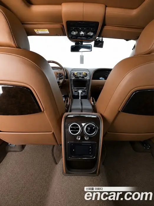 Bentley Flying Spur 2014 6.0 автомат (гидро), фото 9 Bentley Flying Spur 2014 6.0 автомат (гидро), фото 9