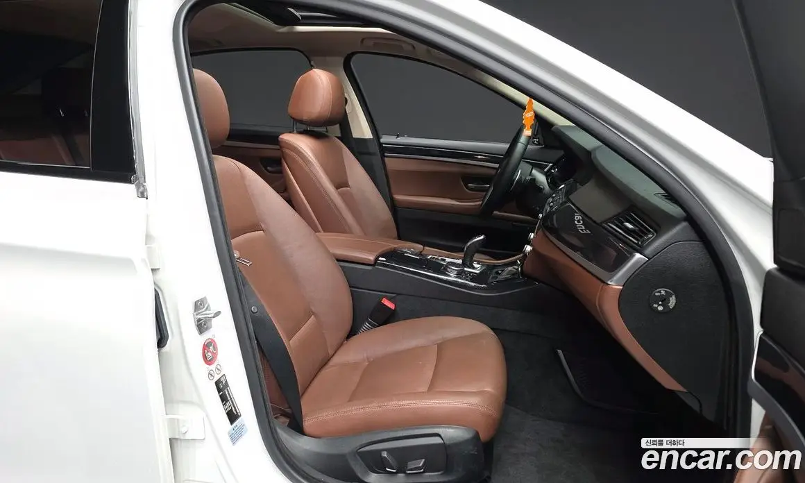 BMW 5 серия 2016 3.0 автомат (гидро), фото 11