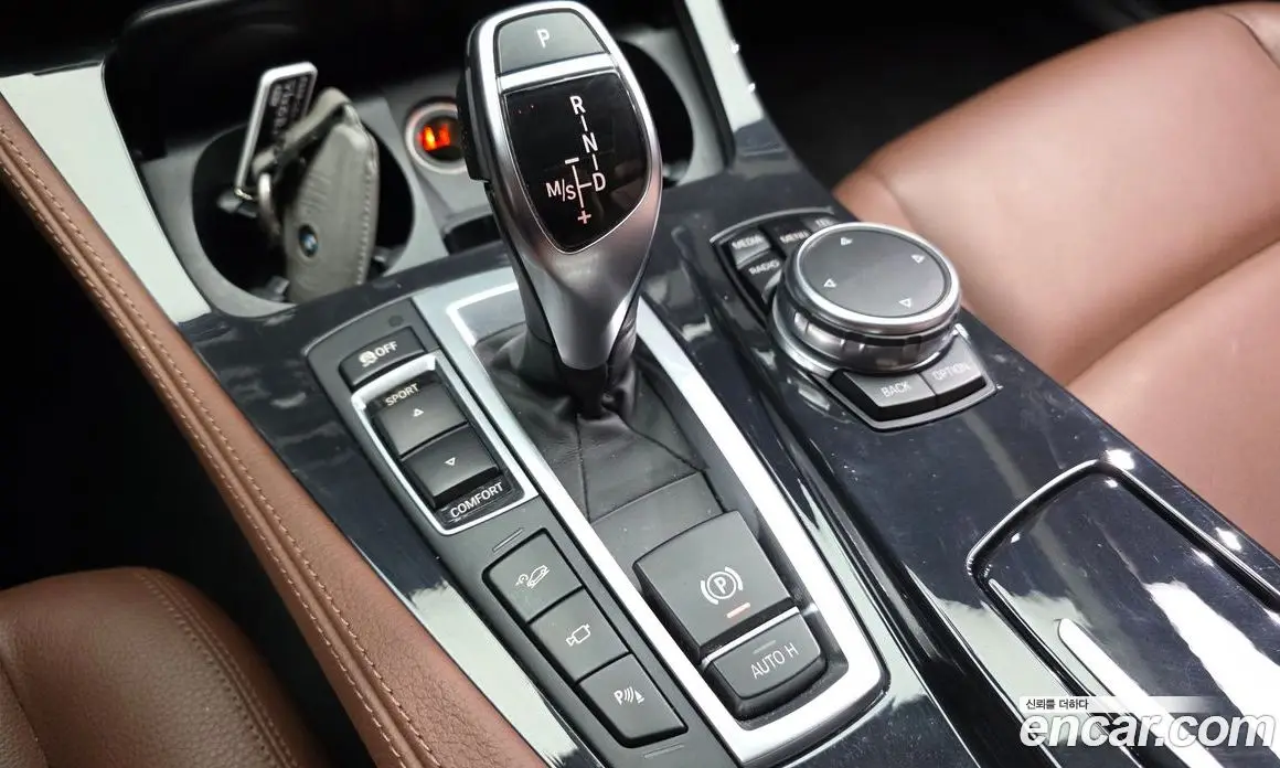 BMW 5 серия 2016 3.0 автомат (гидро), фото 9