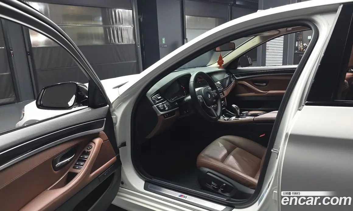 BMW 5 серия 2016 3.0 автомат (гидро), фото 10