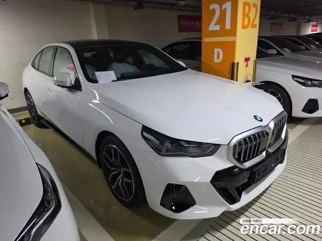 BMW 5 серия 2026 2.0 автомат (гидро), миниатюра 3 BMW 5 серия 2026 2.0 автомат (гидро), миниатюра 3