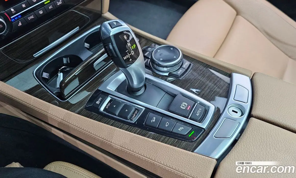 BMW 7 серия 2014 3.0 автомат (гидро), фото 9