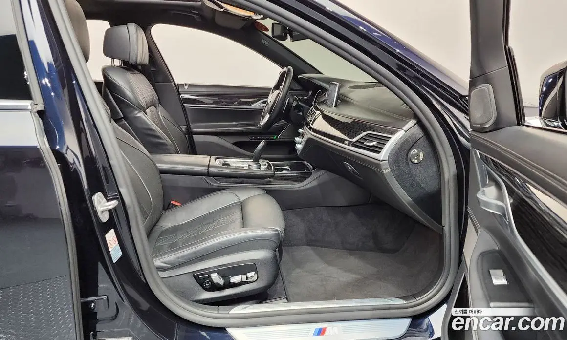 BMW 7 серия 2018 3.0 автомат (гидро), фото 16