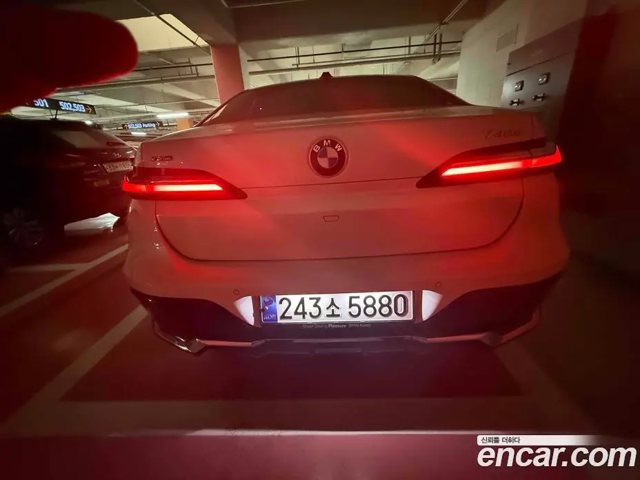 BMW 7 серия 2025 3.0 автомат (гидро), фото 4 BMW 7 серия 2025 3.0 автомат (гидро), фото 4