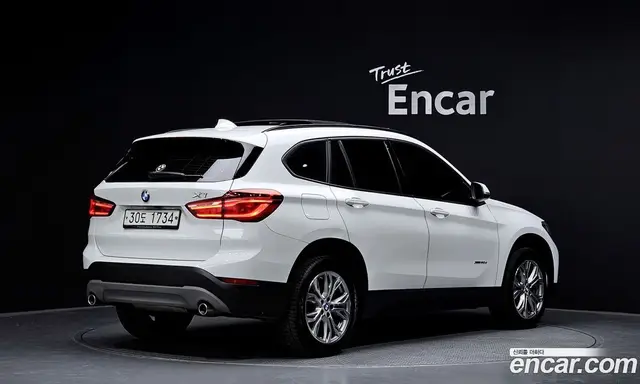 BMW X1 2018 2.0 автомат (гидро), миниатюра 2