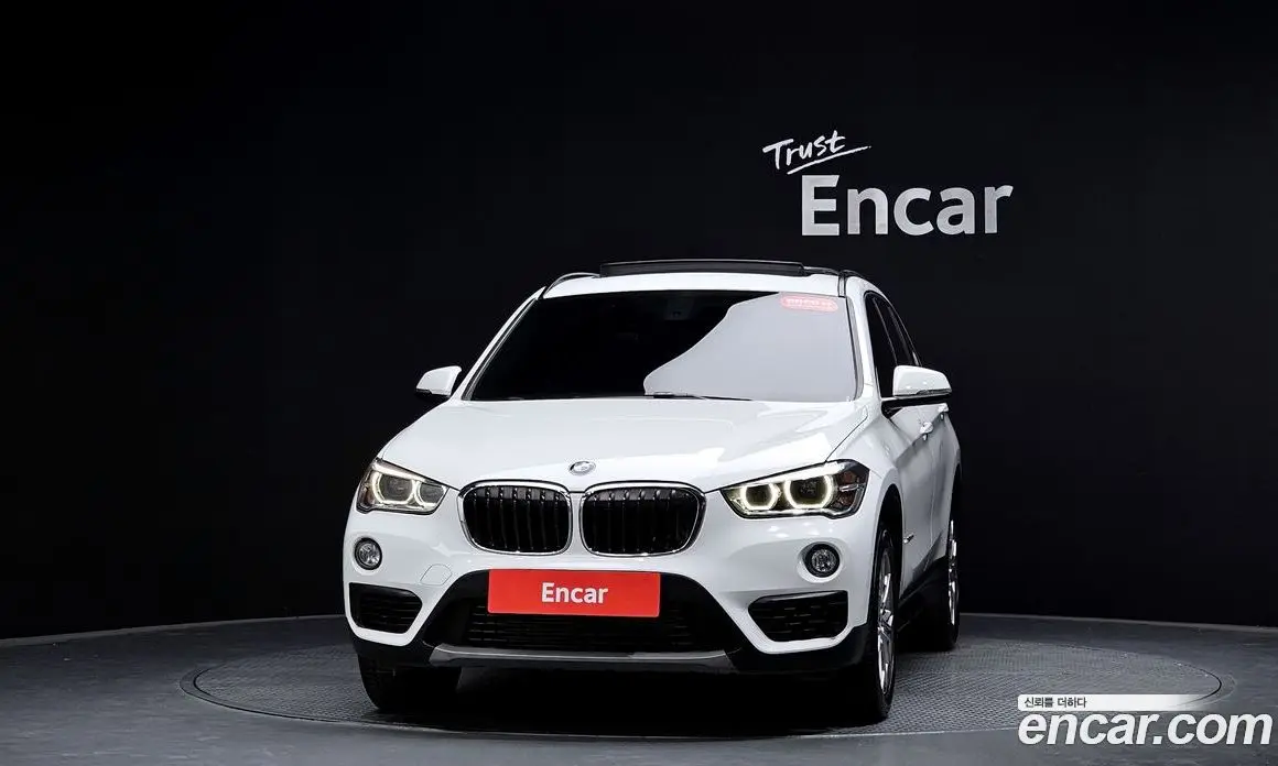 BMW X1 2018 2.0 автомат (гидро), фото 3