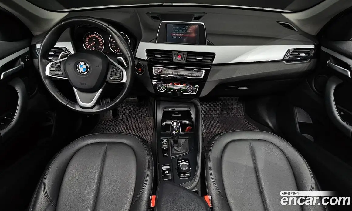 BMW X1 2018 2.0 автомат (гидро), фото 7