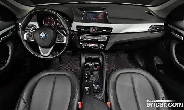 BMW X1 2018 2.0 автомат (гидро), миниатюра 7