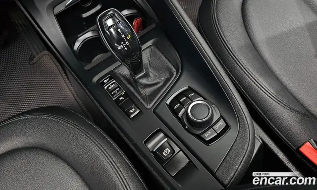 BMW X1 2018 2.0 автомат (гидро), миниатюра 9