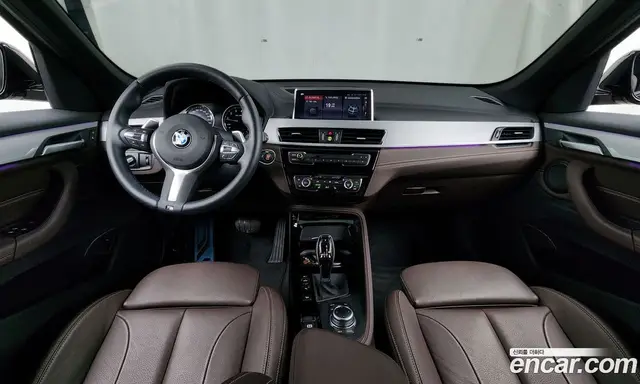 BMW X1 2022 2.0 автомат (гидро), миниатюра 7