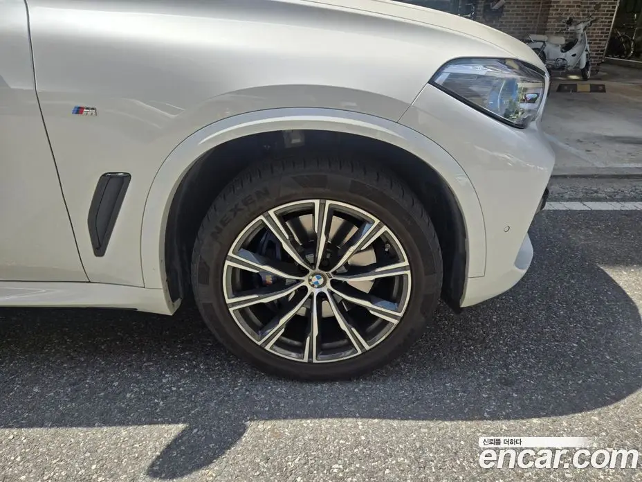 BMW X5 2021 3.0 автомат (гидро), фото 6