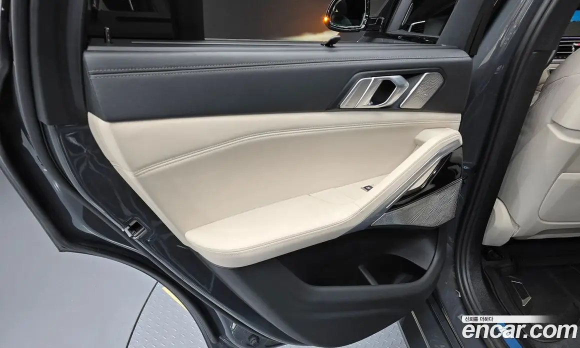 BMW X6 2022 3.0 автомат (гидро), фото 15