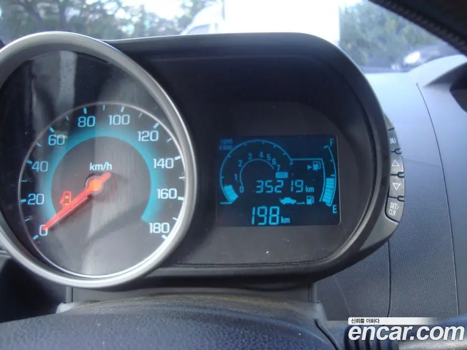 Chevrolet Spark 2013 1.0 автомат (гидро), фото 8