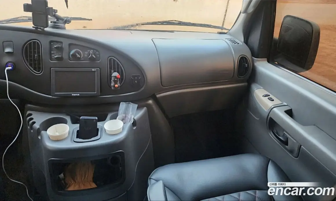 Ford E-Series 2003 4.6 автомат (гидро), фото 12