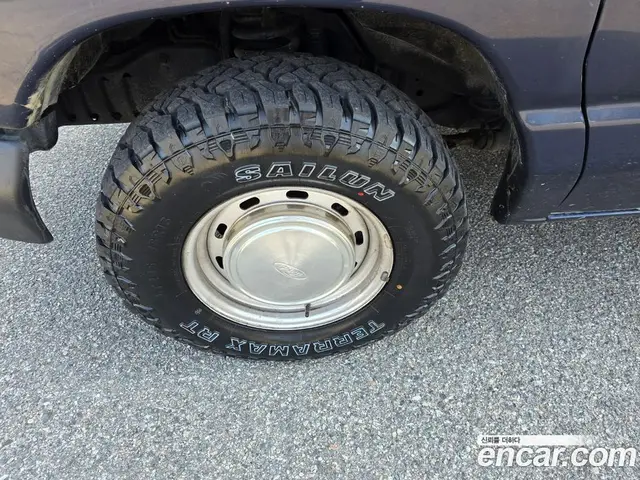 Ford E-Series 2003 4.6 автомат (гидро), миниатюра 5