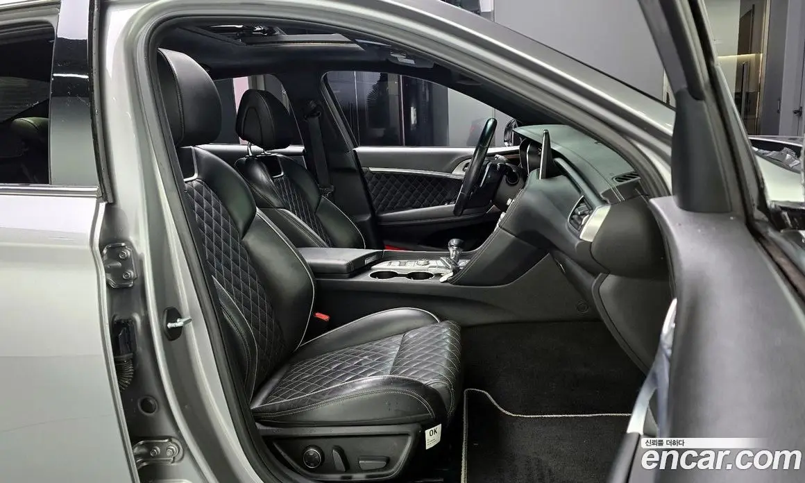 Genesis G70 2019 2.0 автомат (гидро), фото 12
