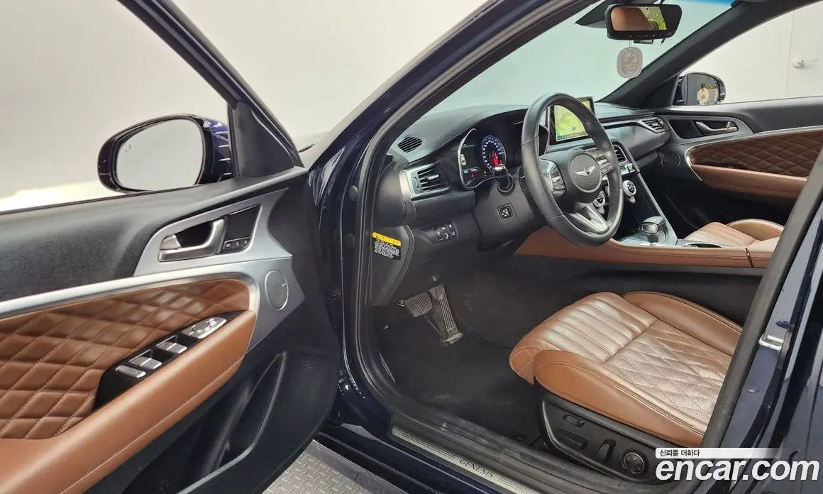 Genesis G70 2019 2.0 автомат (гидро), фото 10 Genesis G70 2019 2.0 автомат (гидро), фото 10