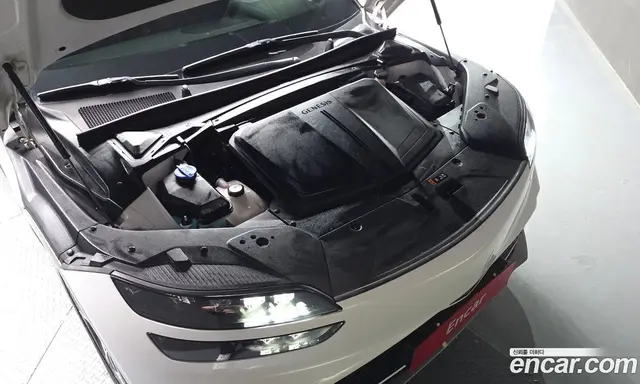 Genesis GV60 2022 0.1 автомат (гидро), миниатюра 6