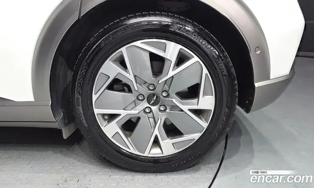 Genesis GV60 2022 0.1 автомат (гидро), миниатюра 7