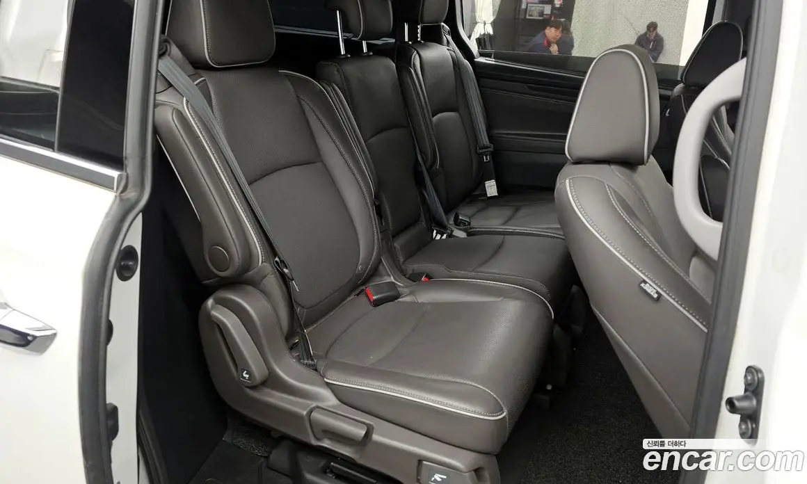 Honda Odyssey 2021 3.5 автомат (гидро), фото 12