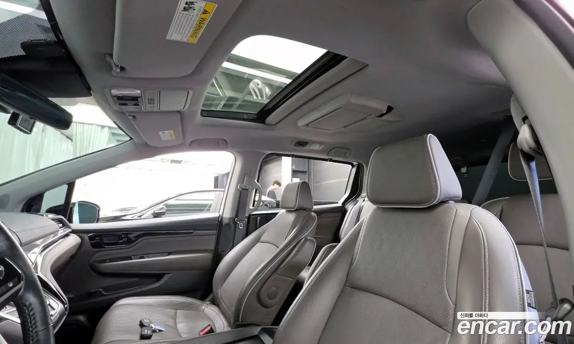Honda Odyssey 2021 3.5 автомат (гидро), фото 18