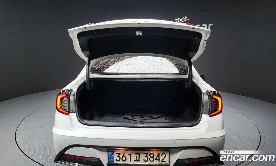 Hyundai Sonata 2020 2.0 автомат (гидро), фото 20 Hyundai Sonata 2020 2.0 автомат (гидро), фото 20