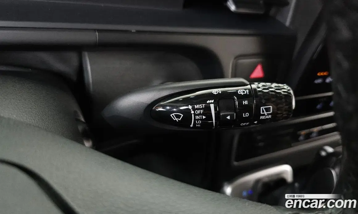 Hyundai Staria 2023 3.5 автомат (гидро), фото 29