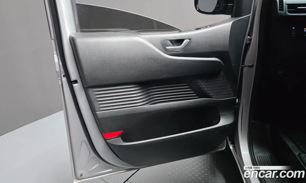 Hyundai Staria 2024 3.5 автомат (гидро), фото 14 Hyundai Staria 2024 3.5 автомат (гидро), фото 14