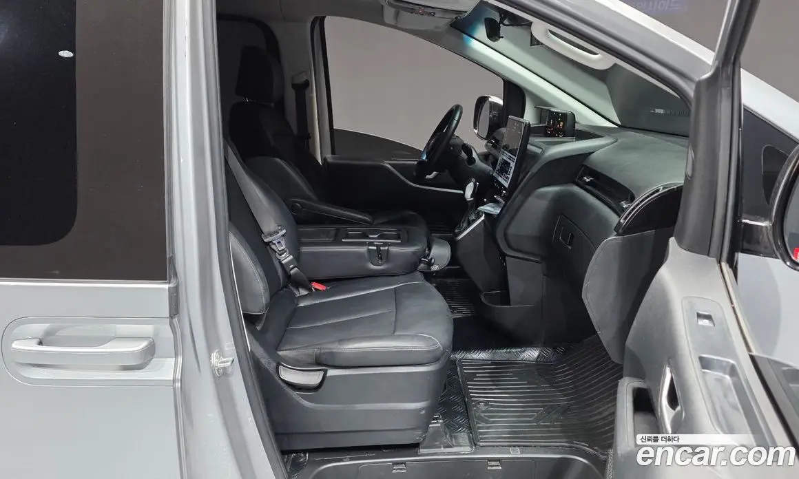 Hyundai Staria 2024 3.5 автомат (гидро), фото 16 Hyundai Staria 2024 3.5 автомат (гидро), фото 16