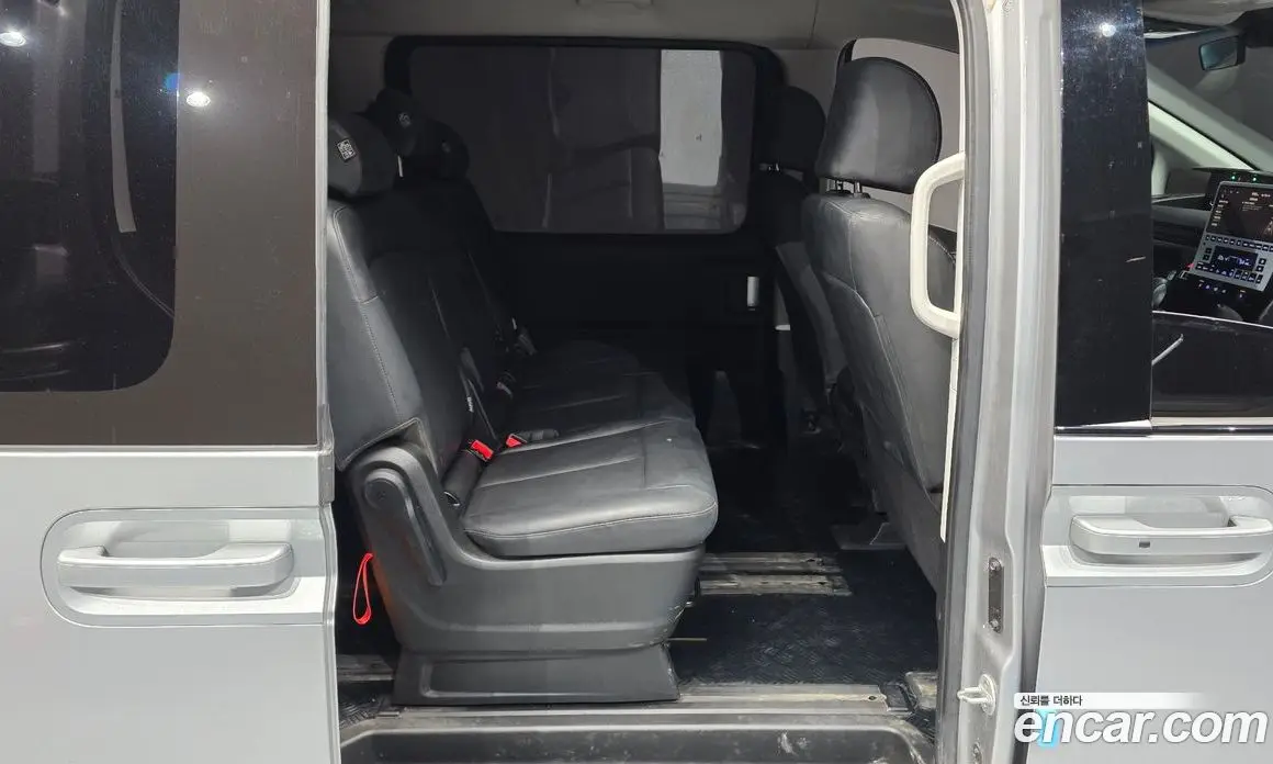 Hyundai Staria 2024 3.5 автомат (гидро), фото 17 Hyundai Staria 2024 3.5 автомат (гидро), фото 17