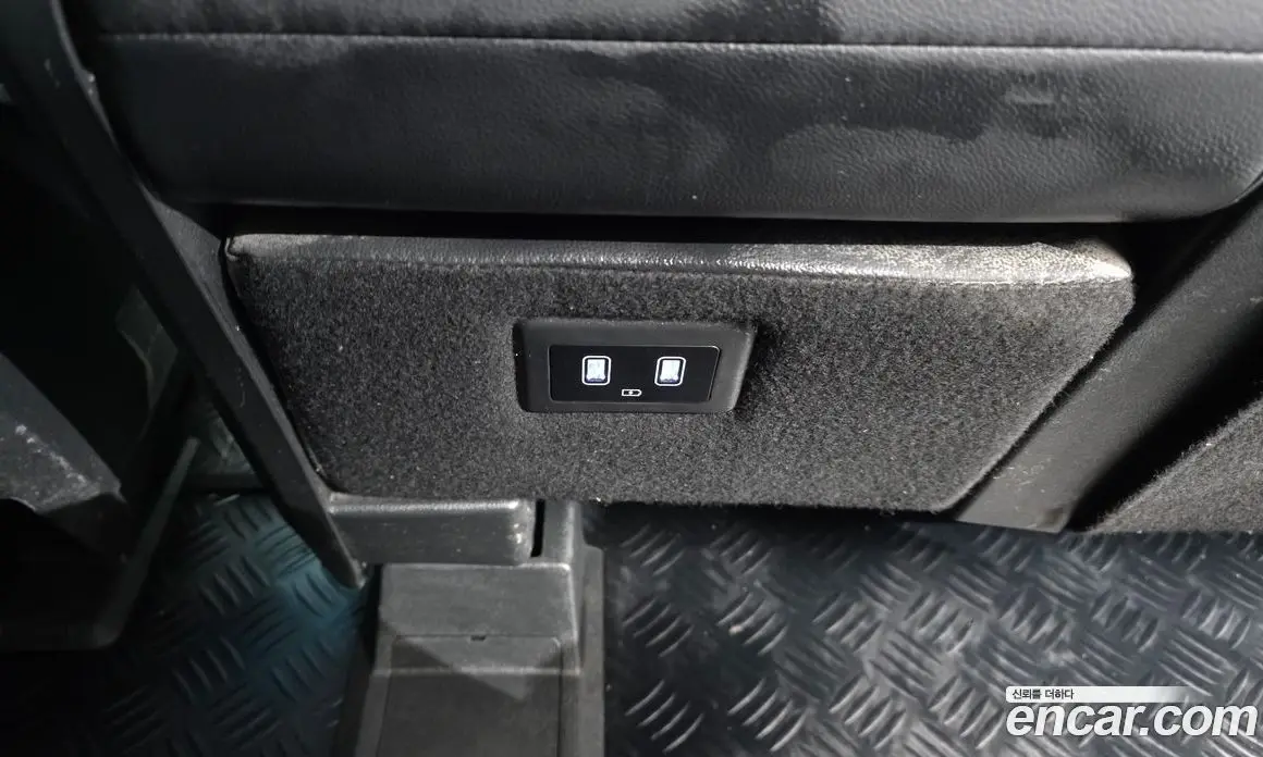 Hyundai Staria 2024 3.5 автомат (гидро), фото 24 Hyundai Staria 2024 3.5 автомат (гидро), фото 24