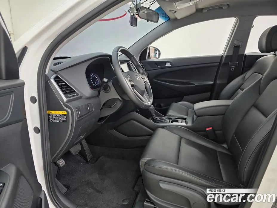 Hyundai Tucson 2016 1.7 автомат (гидро), фото 11