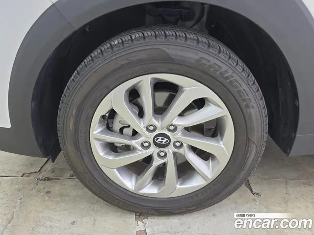 Hyundai Tucson 2016 1.7 автомат (гидро), миниатюра 5