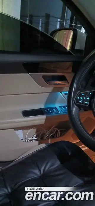 Jaguar XF 2016 2.0 автомат (гидро), миниатюра 4 Jaguar XF 2016 2.0 автомат (гидро), миниатюра 4