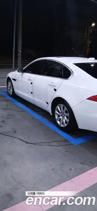 Jaguar XF 2016 2.0 автомат (гидро), миниатюра 6 Jaguar XF 2016 2.0 автомат (гидро), миниатюра 6