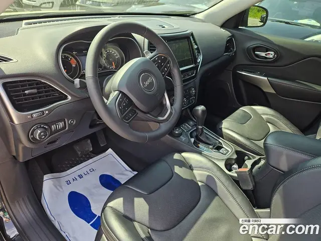 Jeep Cherokee 2022 2.4 автомат (гидро), миниатюра 8 Jeep Cherokee 2022 2.4 автомат (гидро), миниатюра 8