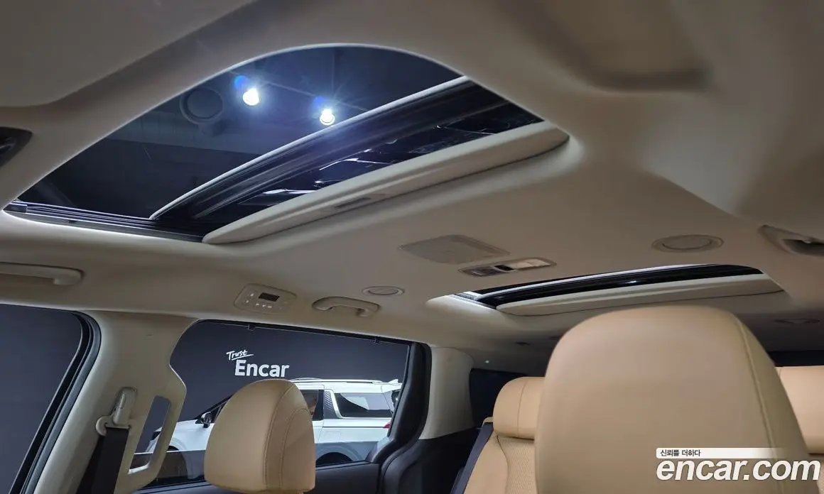 Kia Carnival 2021 3.5 автомат (гидро), фото 24 Kia Carnival 2021 3.5 автомат (гидро), фото 24