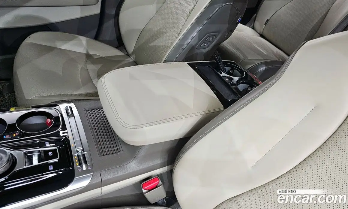 Kia Carnival 2022 3.5 автомат (гидро), фото 31