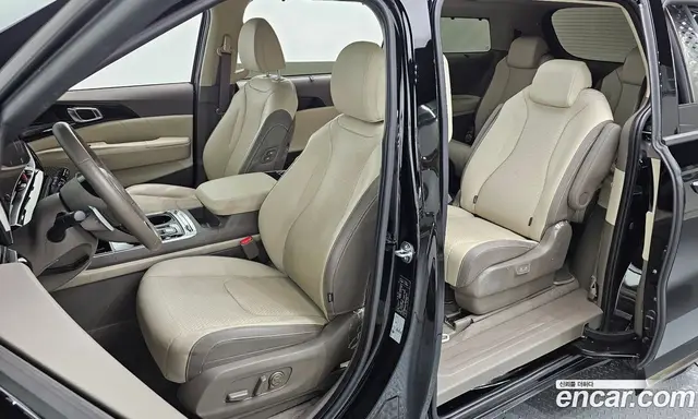Kia Carnival 2023 2.2 автомат (гидро), миниатюра 11 Kia Carnival 2023 2.2 автомат (гидро), миниатюра 11