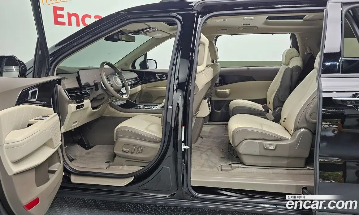 Kia Carnival 2023 2.2 автомат (гидро), фото 17 Kia Carnival 2023 2.2 автомат (гидро), фото 17