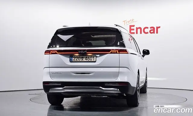 Kia Carnival 2023 3.5 автомат (гидро), миниатюра 4 Kia Carnival 2023 3.5 автомат (гидро), миниатюра 4