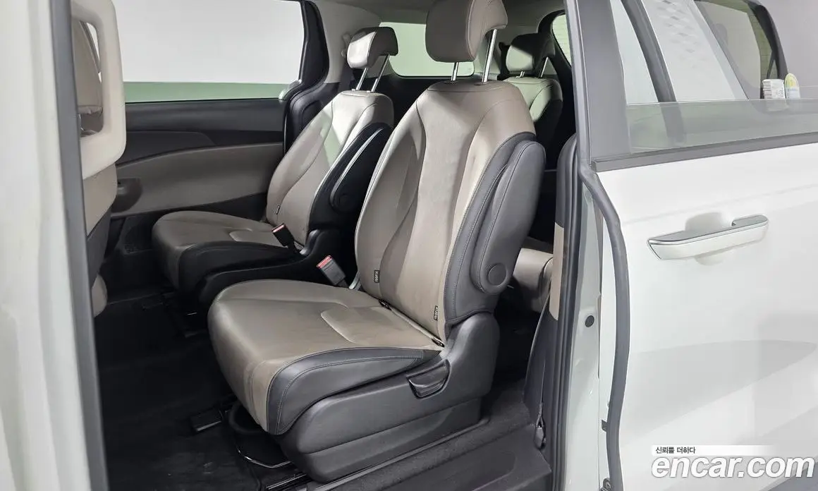 Kia Carnival 2024 2.2 автомат (гидро), фото 11