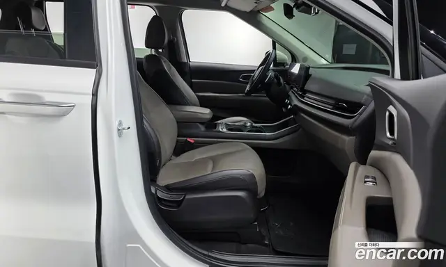 Kia Carnival 2024 2.2 автомат (гидро), миниатюра 9