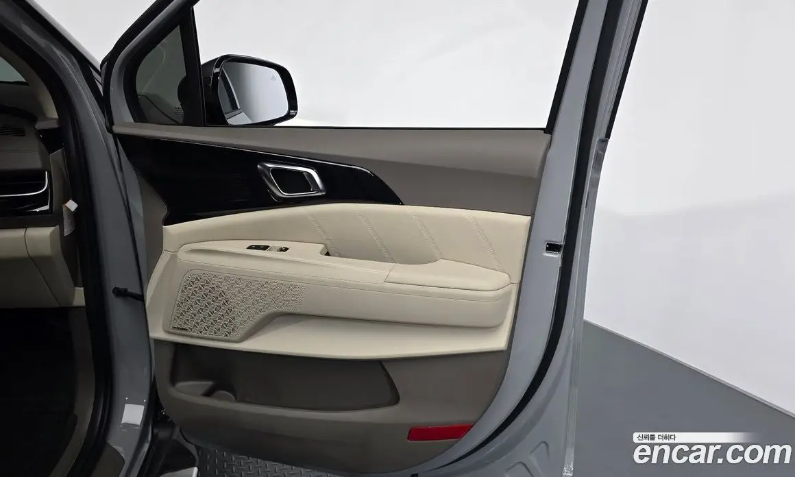 Kia Carnival 2024 1.6 автомат (гидро), фото 14