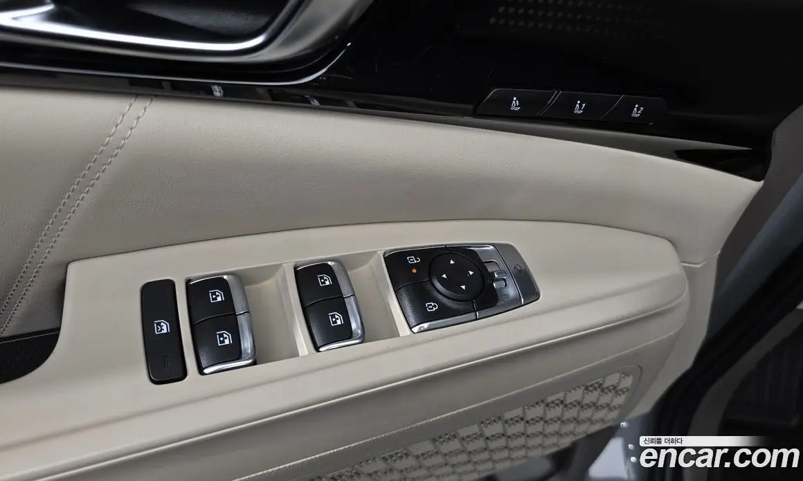 Kia Carnival 2024 1.6 автомат (гидро), фото 29
