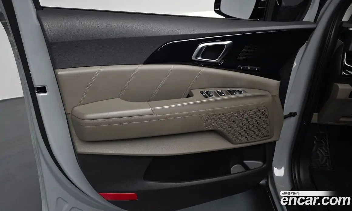 Kia Carnival 2024 1.6 автомат (гидро), фото 13 Kia Carnival 2024 1.6 автомат (гидро), фото 13